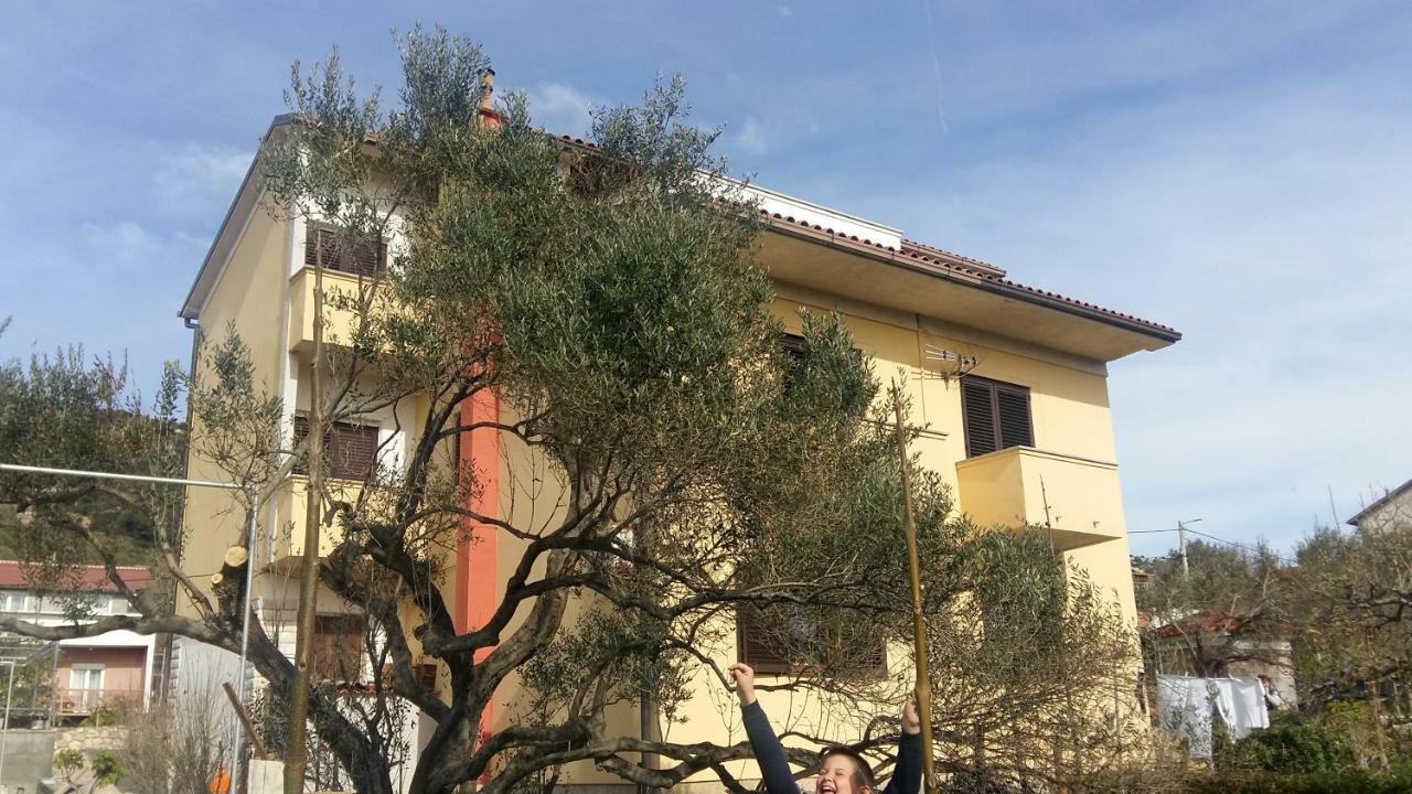 Begovi Dvori Apartment Rab Town Luaran gambar