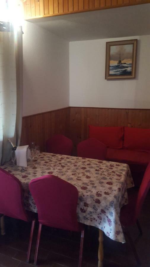 Begovi Dvori Apartment Rab Town Luaran gambar