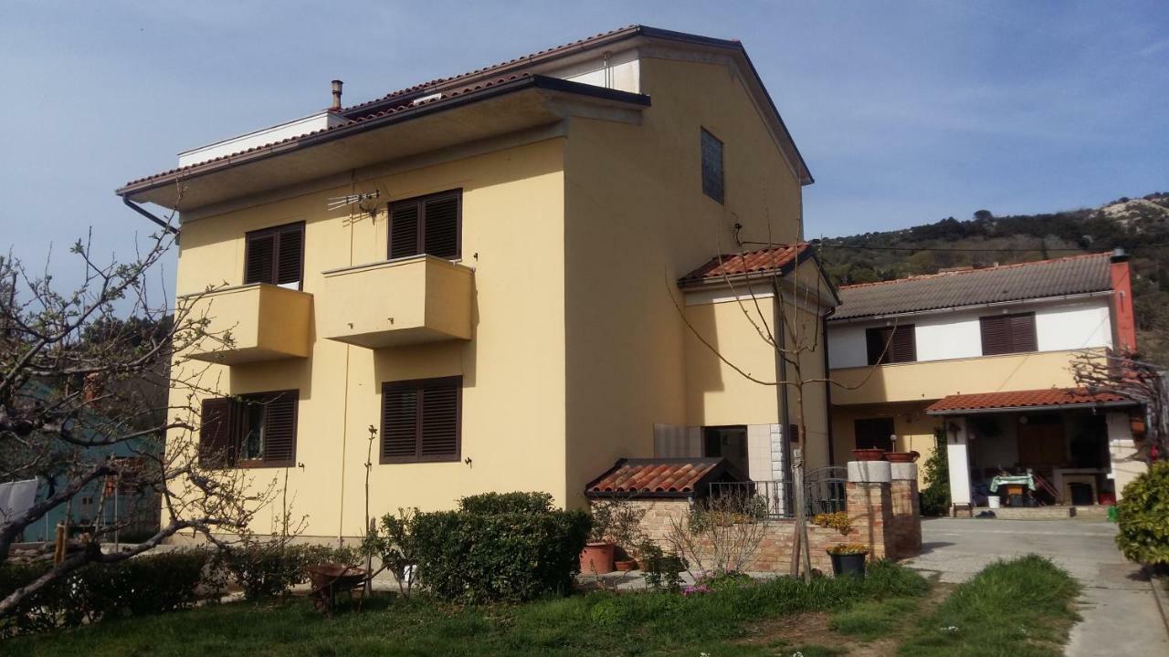 Begovi Dvori Apartment Rab Town Luaran gambar