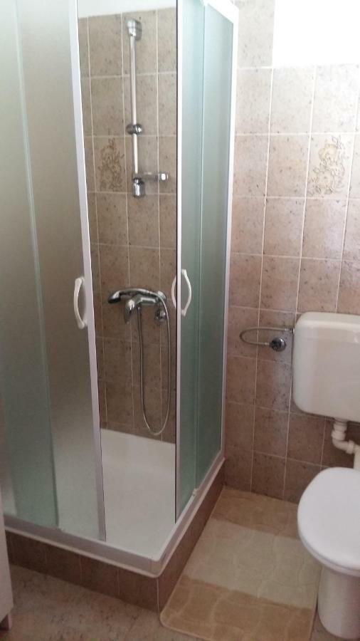 Begovi Dvori Apartment Rab Town Luaran gambar